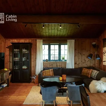 Large At Nesfjellet With Lovely View, Inddor Jacuzzi & Sauna *