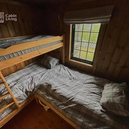 Large At Nesfjellet With Lovely View, Inddor Jacuzzi & Sauna Σπίτι διακοπών *