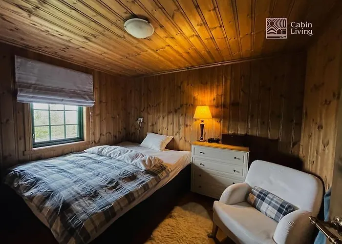 Large At Nesfjellet With Lovely View, Inddor Jacuzzi & Sauna * نيسبين