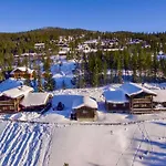 Large At Nesfjellet With Lovely View, Inddor Jacuzzi & Sauna